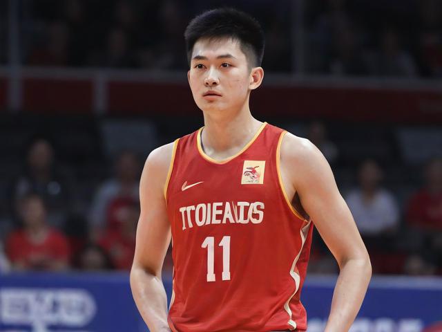 jiuyou.com_ 中国男篮明星球员携手公益，传递正能量，中国男篮明星队队员
