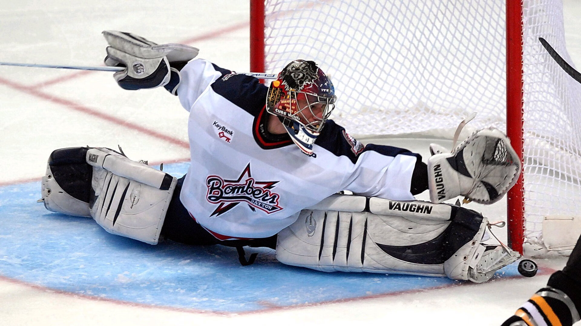 西甲:巴萨5-2战胜埃瓦尔,梅西送出多次助攻,巴萨5比2